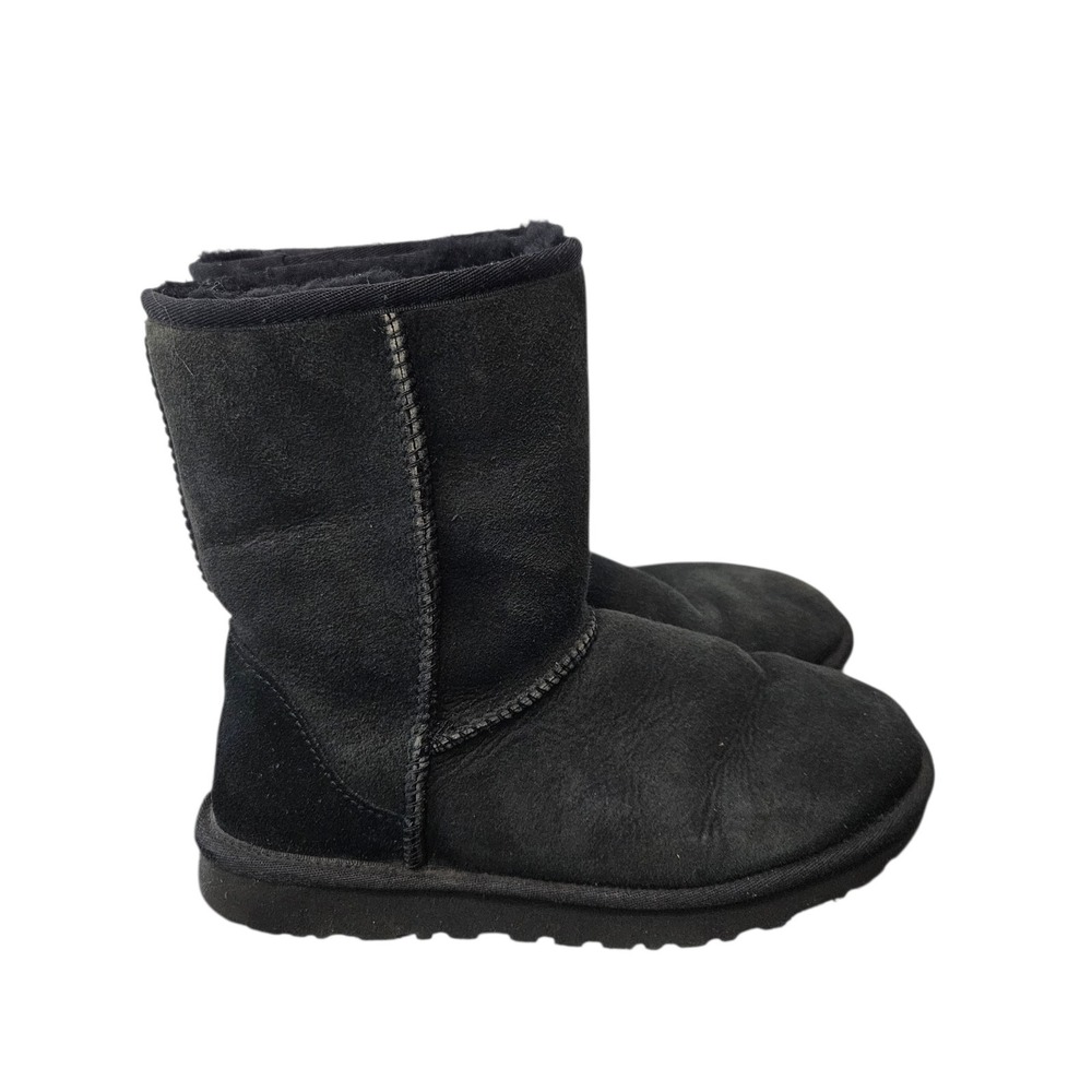 UGG Classic Short II Boots Size 8 Black (1016223)